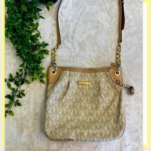 Michael‎ Michael Kors White/Beige Signature Coated Canvas Leather Jet Set Hobo